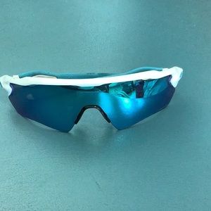 Youth radar oakleys
